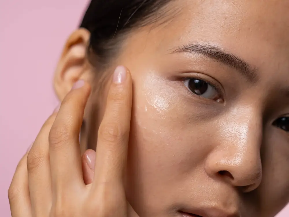 Beleza real começa com escolhas diárias: skincare inteligente aos 40+