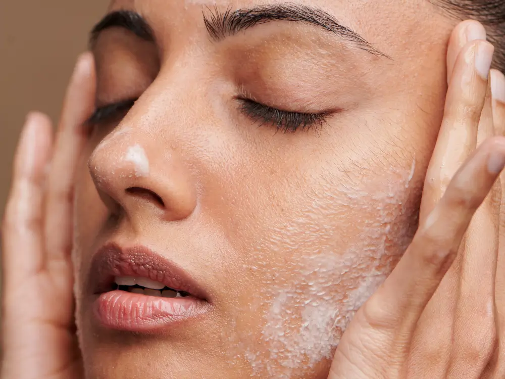 Beleza real aos 40+: descubra como cuidar da sua pele com inteligência e propósito.