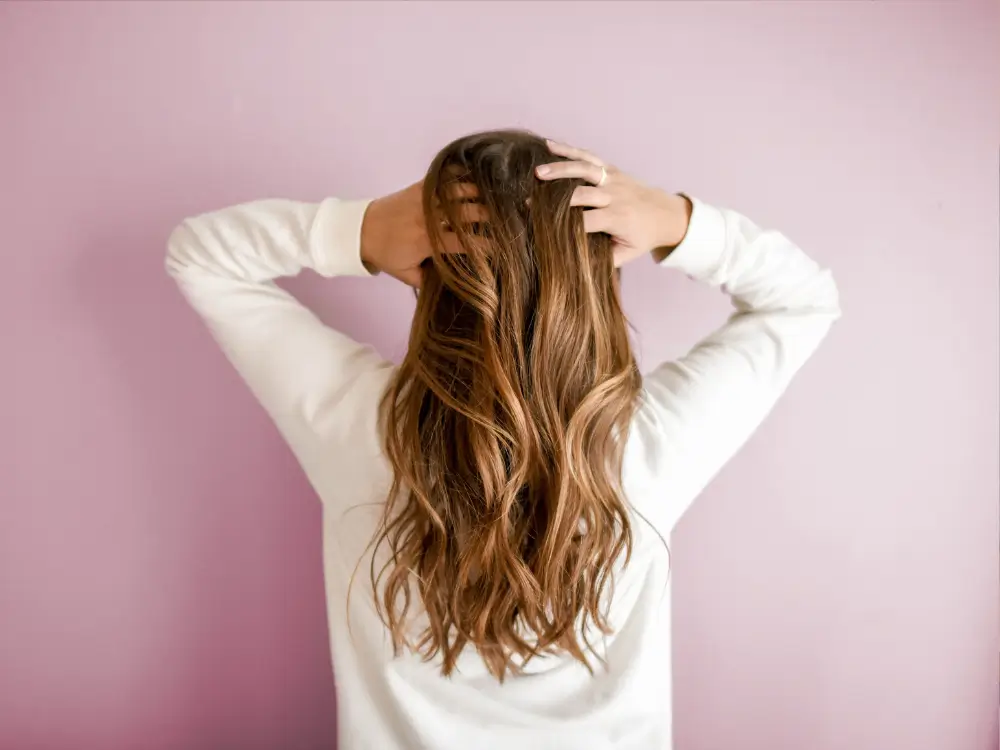 serlevve (91) Menopausa e cabelo: mudanças que pedem acolhimento e cuidado.