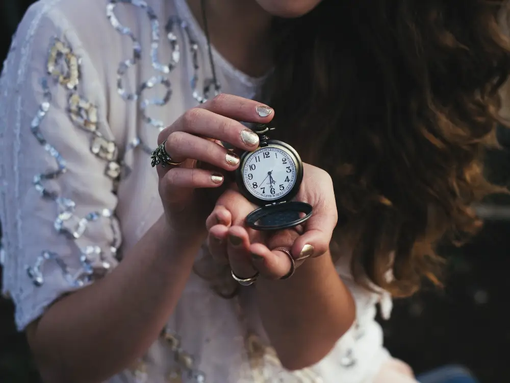 “O tempo certo é o seu. Aprenda a viver no seu ritmo.”
