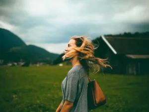 “O tempo certo é o seu. Aprenda a viver no seu ritmo.”