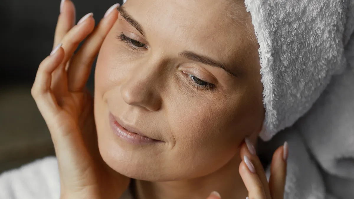erros de skincare para a pele da mulher 40+