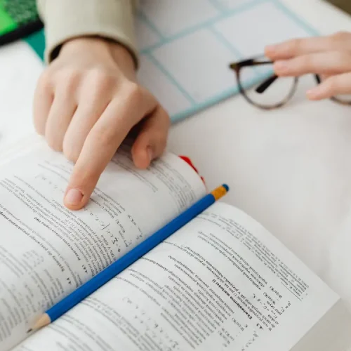 Voltar a Estudar aos 40+: Começar Sem Medo