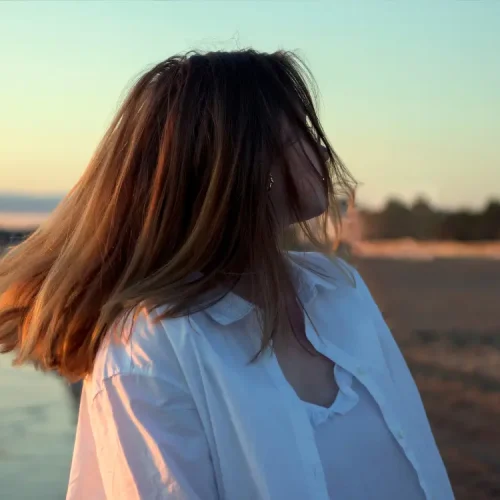 Cabelo longo para a mulher 40+: até quando?